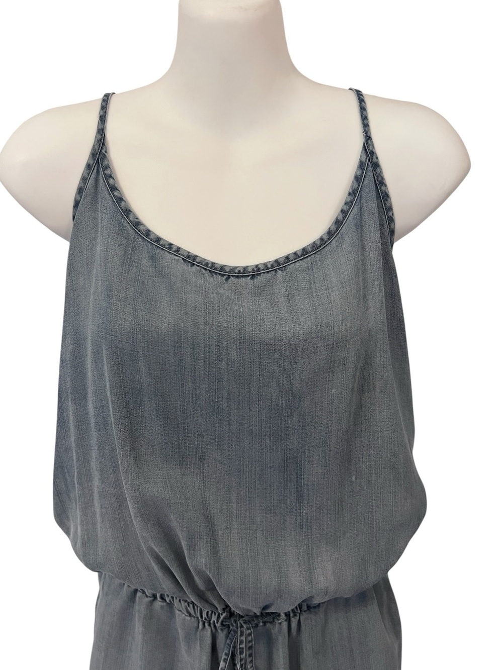 Gap Chambray Denim Romper Tencil Shorts Tie Waist Pockets Size Large - Picture 3 of 10